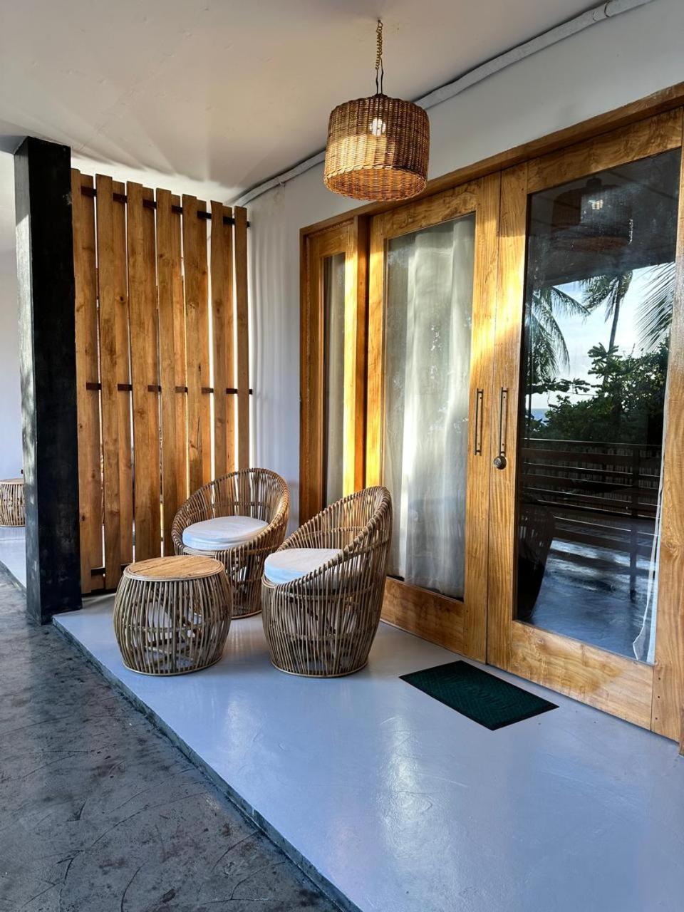 Ursula Beach Resort El Nido Exterior photo